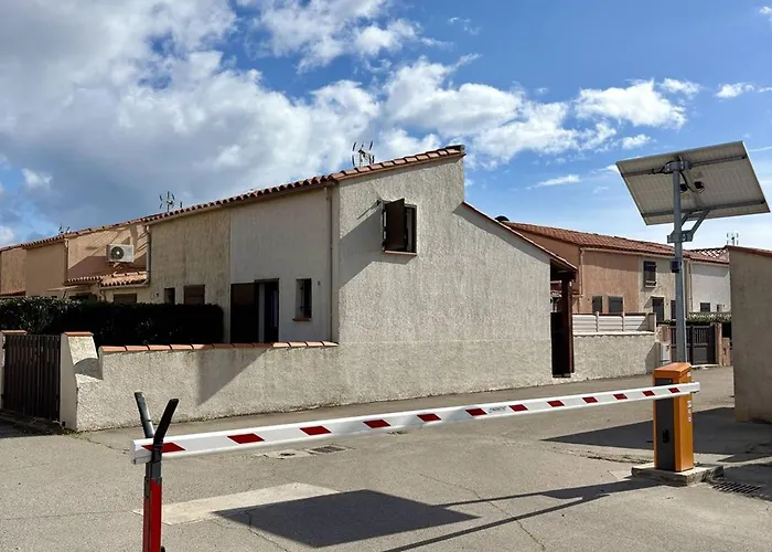 Maison Cosy Avec Acces Plage, Clim, Parking Et Terrasse - 4 Personnes - Fr-1-529-179 Ferienhaus *
